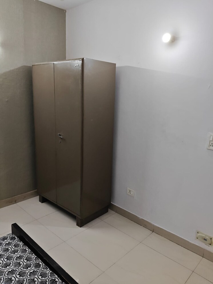 Room, rwa-apartments-sector-47 3 Bedroom 1560 Sq.Ft. Apartment In Sector 47 Noida 8911491