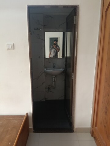 Furnished Amenities in 3 BHK Apartment at Bhatia Dahisar Sumati CHS, Dahisar West – for Rent