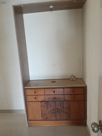Furnished Amenities in 3 BHK Apartment at Bhatia Dahisar Sumati CHS, Dahisar West – for Rent