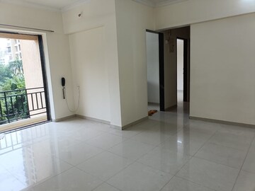 Room in 2 BHK Apartment at Shree Nandanvan homes, Kalwa – for Sale