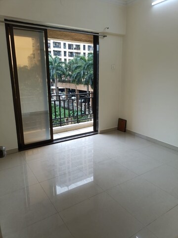 Room in 2 BHK Apartment at Shree Nandanvan homes, Kalwa – for Sale