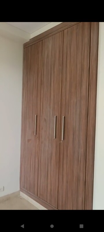 Furnished Amenities in 4 BHK Apartment at Abw La Lagune, Sector 54 – for Rent