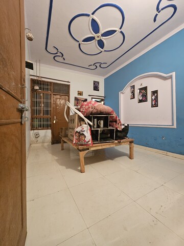 2 BHK Builder Floor For Rent in Jankipuram Vistar