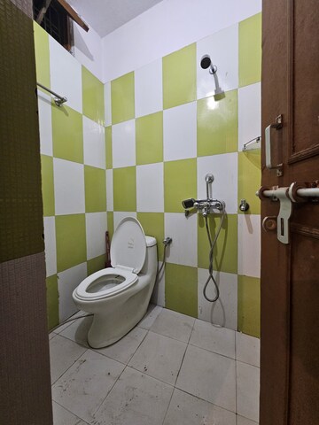 Bathroom in 2 BHK Builder Floor at Jankipuram Vistar – for Rent