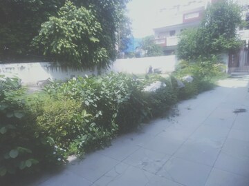 2 BHK Villa – Garden View at Greenwood City, Sector 40 - for Rent