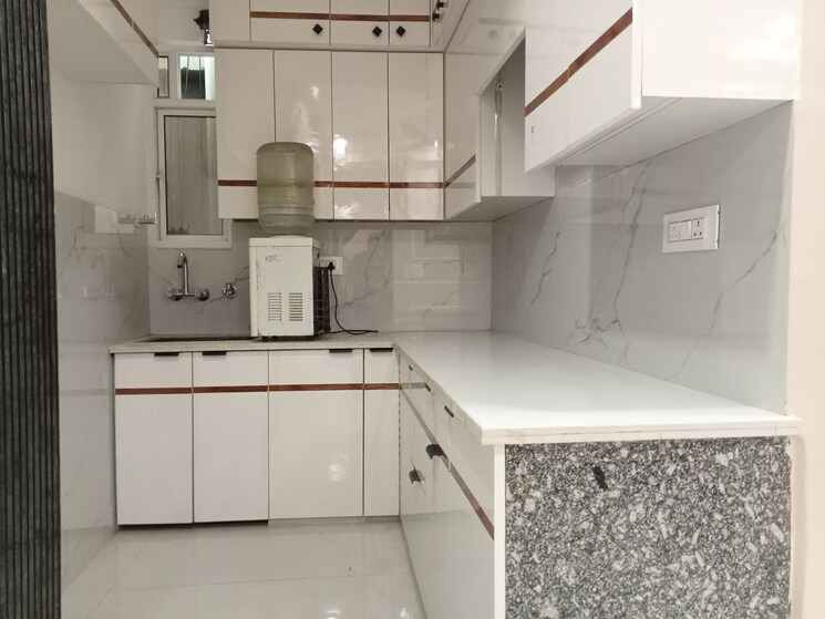 Kitchen, mahavir enclave 1 3 Bedroom 900 Sq.Ft. Builder Floor In Mahavir Enclave 1 Delhi 8911572