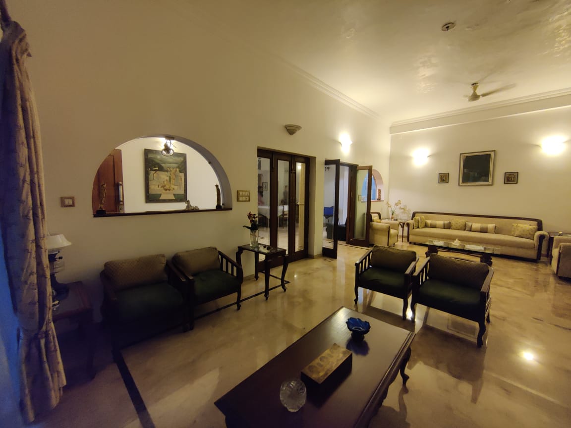 4 BHK + Servant Room Independent House For Sale in Koramangala