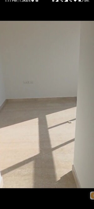 Room in 1 BHK Apartment at Piramal Vaikunth, Balkum Pada – for Sale