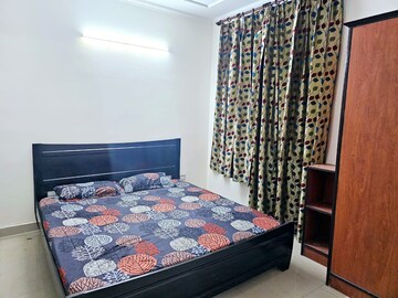 Bedroom in 4 BHK Builder Floor at Sector 52 – for Rent