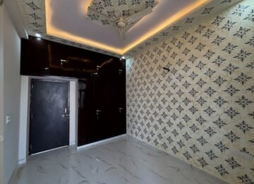 Bedroom in 4 BHK Builder Floor at Sector 33 – for Sale