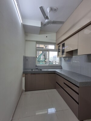 Building Lobby in 1.5 BHK Apartment at Shapoorji Pallonji Siennaa, Kandivali East – for Sale