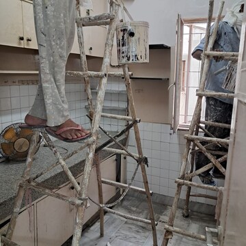 Kitchen in 3 BHK Builder Floor at Hauz Khas – for Rent