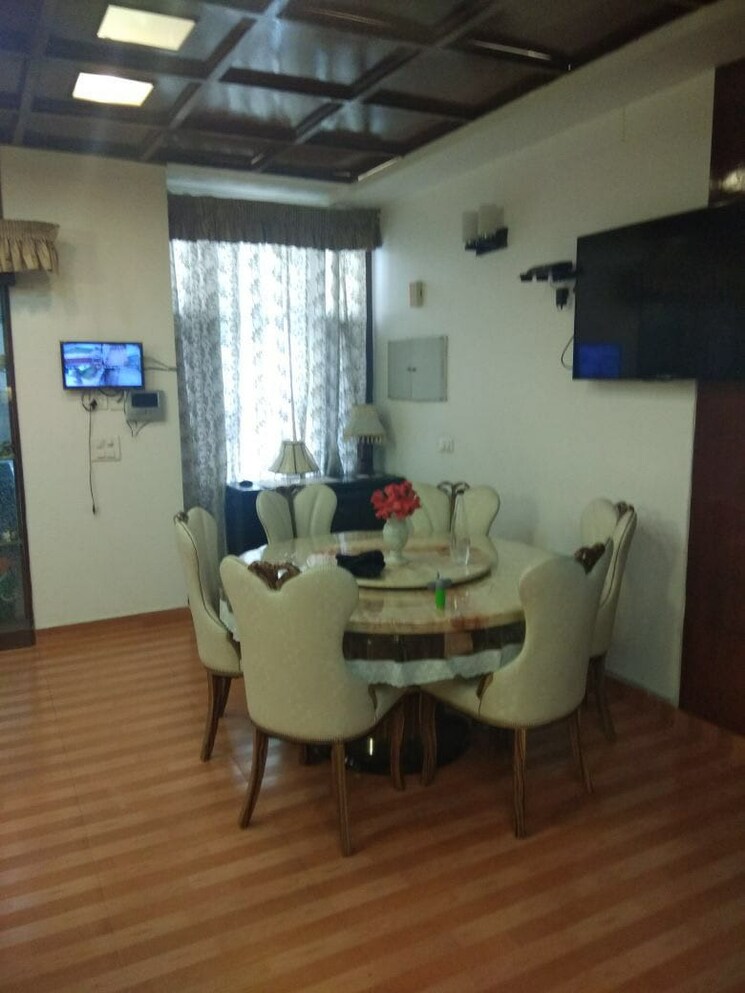Team Area, south city 1 5 Bedroom 502 Sq.Yd. Villa In South City 1 Gurgaon 8911621