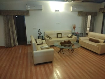 Living Room in 5 BHK Villa at South City 1 – for Rent