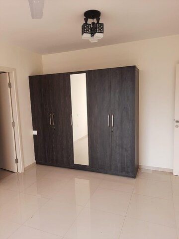 Room in 3 BHK Apartment at Hiranandani Glen Gate, Hebbal – for Rent
