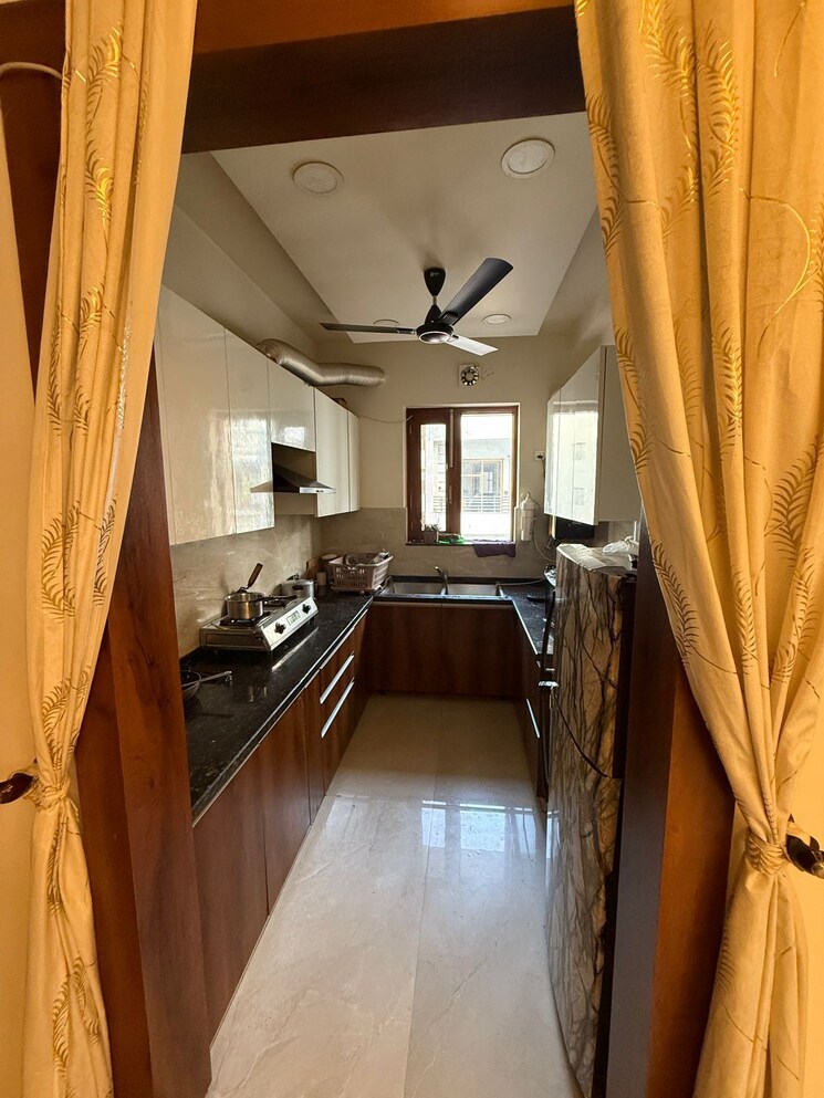 Kitchen, rps-palm-drive 2 Bedroom 125 Sq.Yd. Builder Floor In Sector 88 Faridabad 8911636