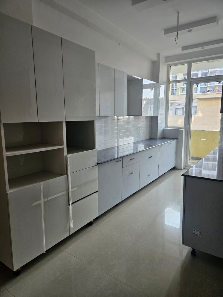 Kitchen, parker-white-lily 3 Bedroom 1715 Sq.Ft. Apartment In Sector 8 Sonipat 8911643