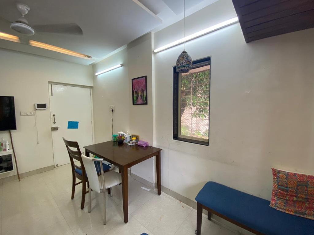 2 BHK Apartment For Sale in Mira Niwas