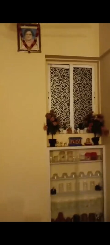 Furnished Amenities in 2 BHK Apartment at Hiraco Eminence, Mira Road – for Rent