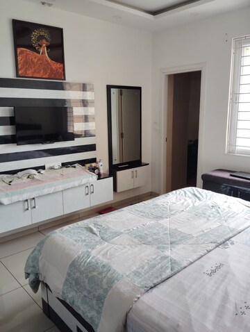 Bedroom in 2 BHK Apartment at Prestige Royale Gardens, Gantiganahalli – for Rent