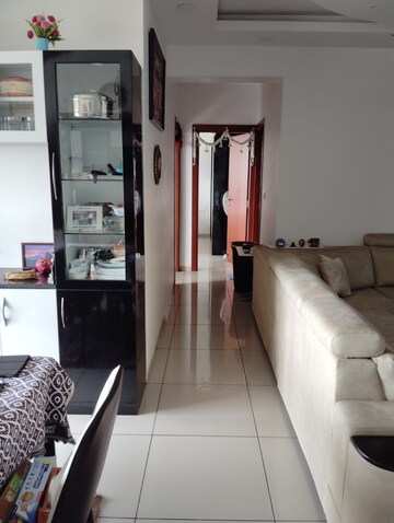Bedroom in 2 BHK Apartment at Prestige Royale Gardens, Gantiganahalli – for Rent