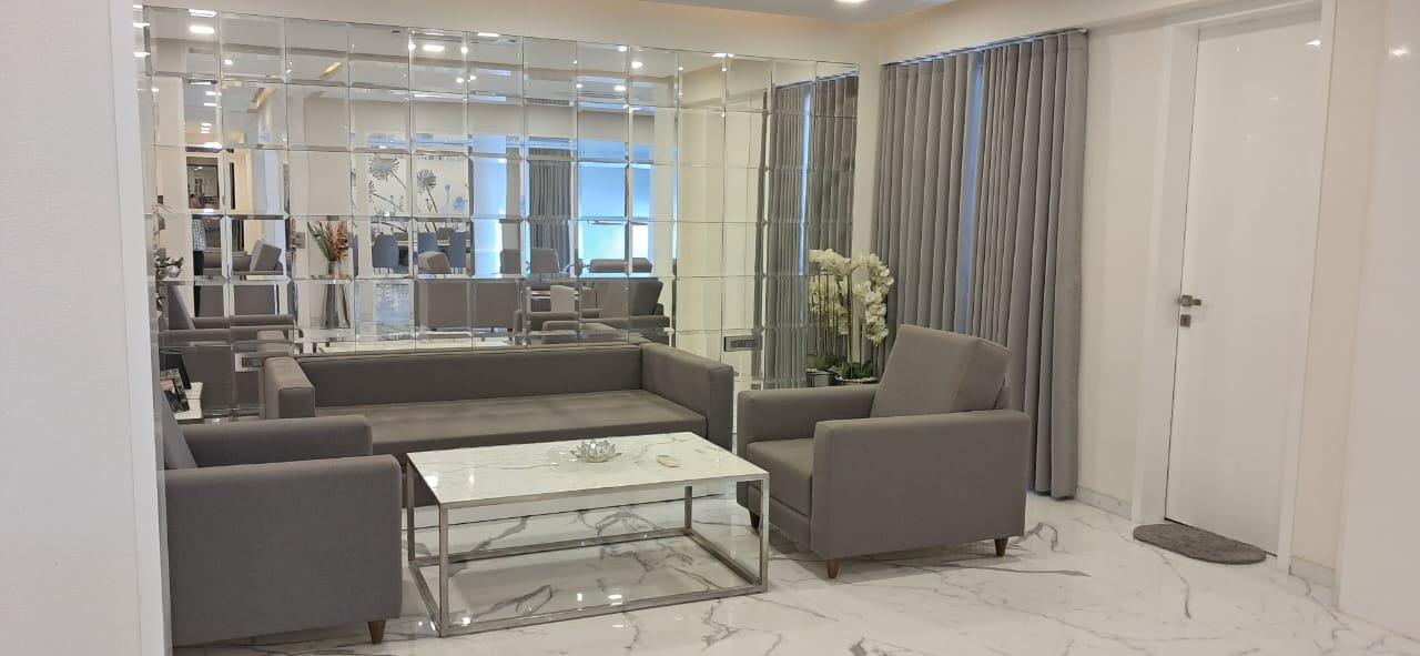 5 BHK 5500 Sq.Ft. Apartment in JP Iscon Platinum