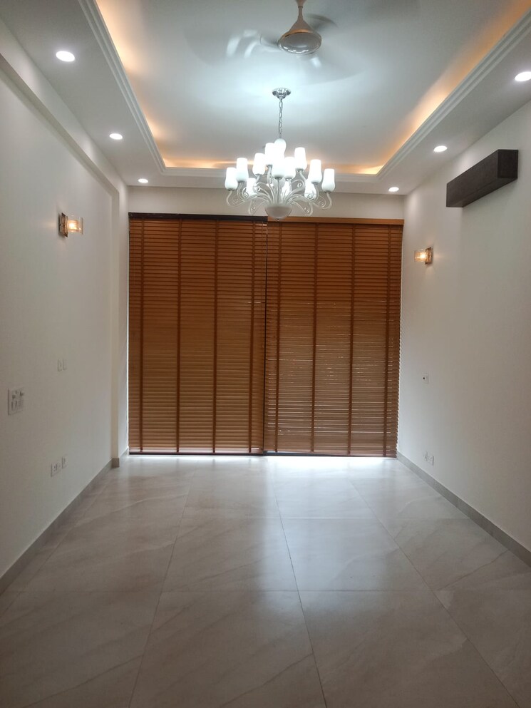 Room, sector 31 3 Bedroom 342 Sq.Yd. Builder Floor In Sector 31 Gurgaon 8911752