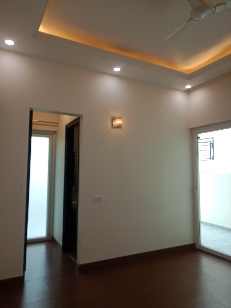 Room, sector 31 3 Bedroom 342 Sq.Yd. Builder Floor In Sector 31 Gurgaon 8911752
