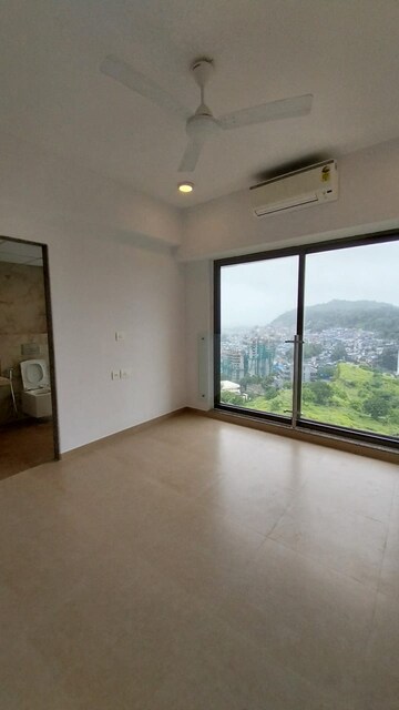 Room in 3 BHK Apartment at Kanakia Silicon Valley, Powai – for Rent