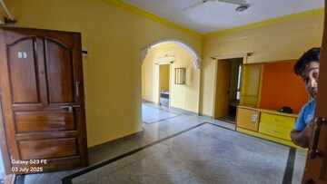 Living Room in 2 BHK Apartment at Ejipura – for Rent