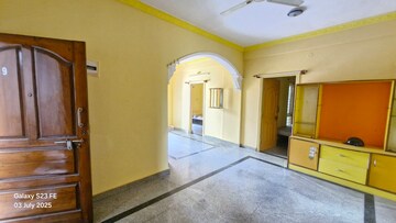 Living Room in 2 BHK Apartment at Ejipura – for Rent