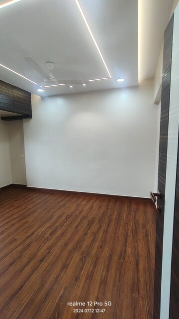 2 BHK Apartment For Sale in SK Guruprabha Apartment, Dadar West