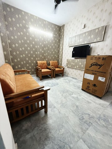 Living Room in 2 BHK Builder Floor at Sector 45 – for Rent