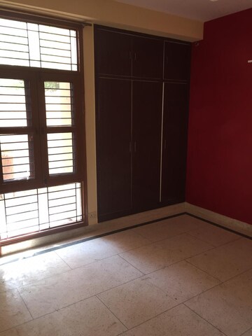 2 BHK Builder Floor For Rent in South City 1