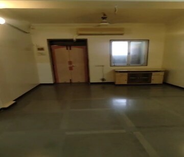 Bedroom in 2 BHK Apartment at Parel – for Rent
