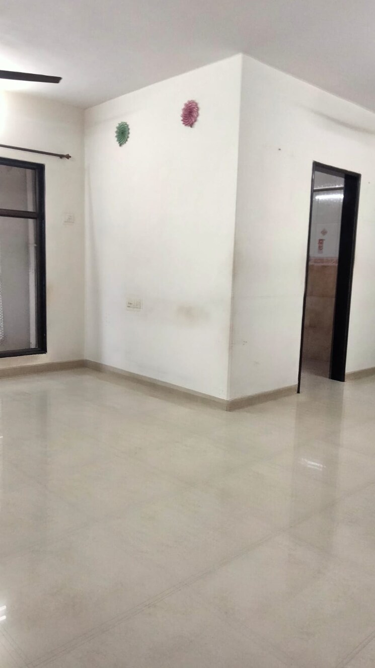 Room, radha-govind 2.5 Bedroom 1155 Sq.Ft. Apartment In Borivali East Mumbai 8911999