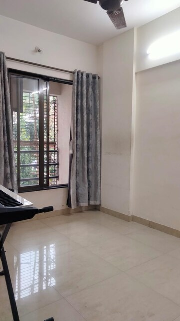 2.5 BHK Apartment For Rent in Radha Govind, Borivali East