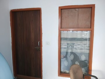 Furnished Amenities in 1 BHK Builder Floor at Sector 40 – for Rent