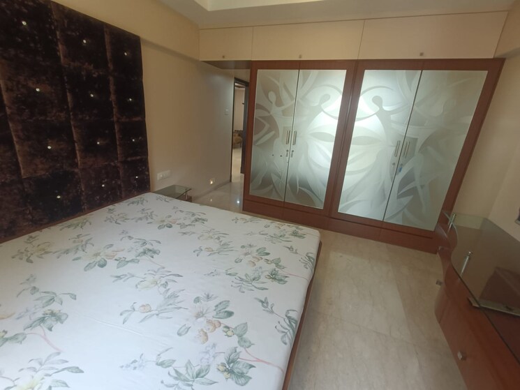 Bedroom, ekta-heritage-apartment 3 Bedroom 1300 Sq.Ft. Apartment In Khar West Mumbai 8912011