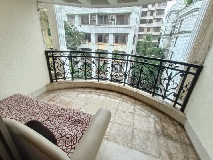 Balcony, ekta-heritage-apartment 3 Bedroom 1300 Sq.Ft. Apartment In Khar West Mumbai 8912011