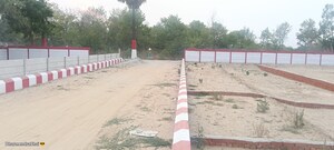  Plot – Exterior View View at Kanpur Road - for Sale