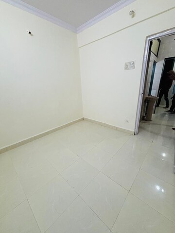Room in 1 BHK Apartment at Sai Prerna Apartment Kalwa, Kalwa – for Rent