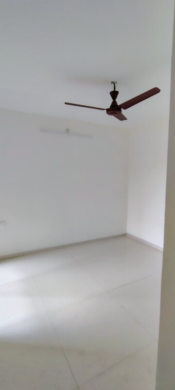 Room in 2 BHK Apartment at Moreshwar 19 East, Nerul – for Rent
