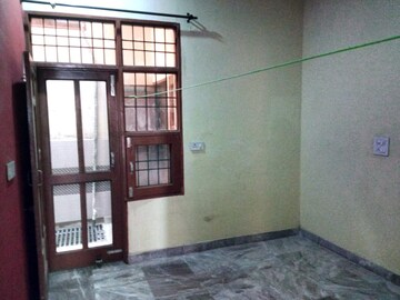 Room in 1 BHK Independent House at Penta Homes, Vip Road – for Rent