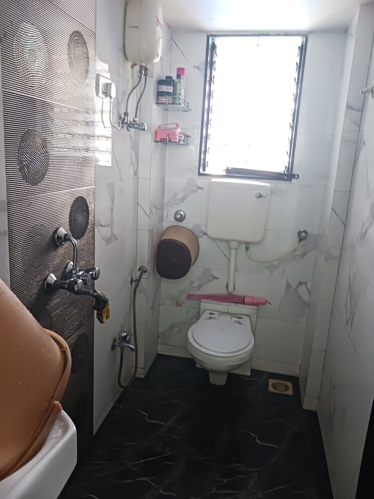 Bathroom, ganesh-krupa-apartments 2 Bedroom 610 Sq.Ft. Apartment In Borivali West Mumbai 8912250