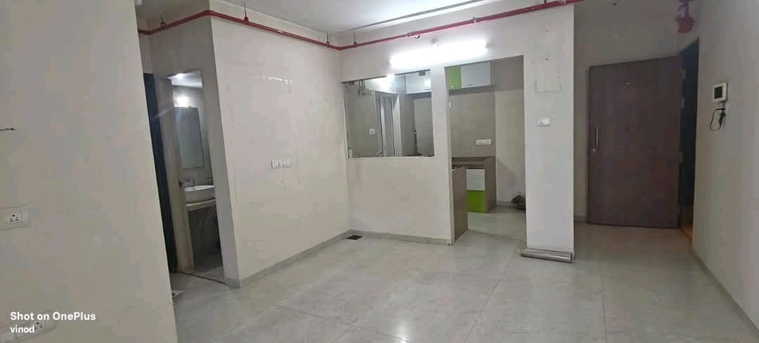 2 BHK Apartment For Sale in Dosti West County