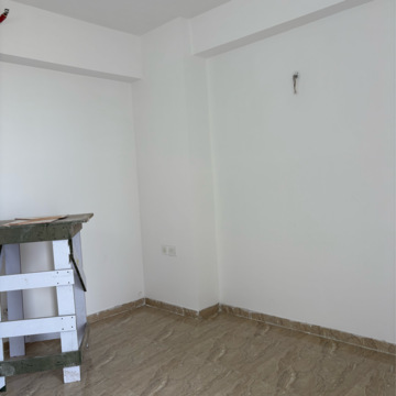 Room in 3 BHK Apartment at SLF Anushree, Sector 75 – for Rent