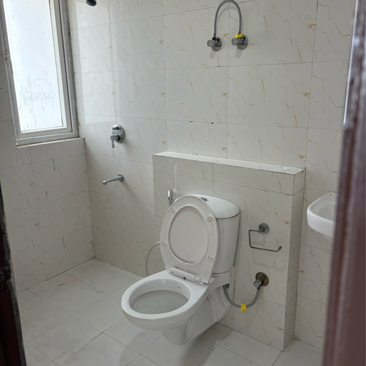 Bathroom, slf-anushree 3 Bedroom 1650 Sq.Ft. Apartment In Sector 75 Faridabad 8912301