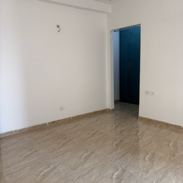 Room in 3 BHK Apartment at SLF Anushree, Sector 75 – for Rent