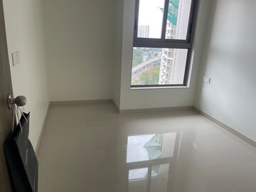 2 BHK Apartment For Sale in Kalpataru Paramount, Kapur Bawdi